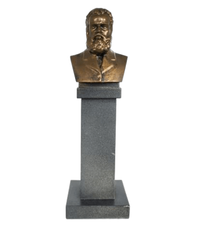 Бюст-паметник на Любен Каравелов
